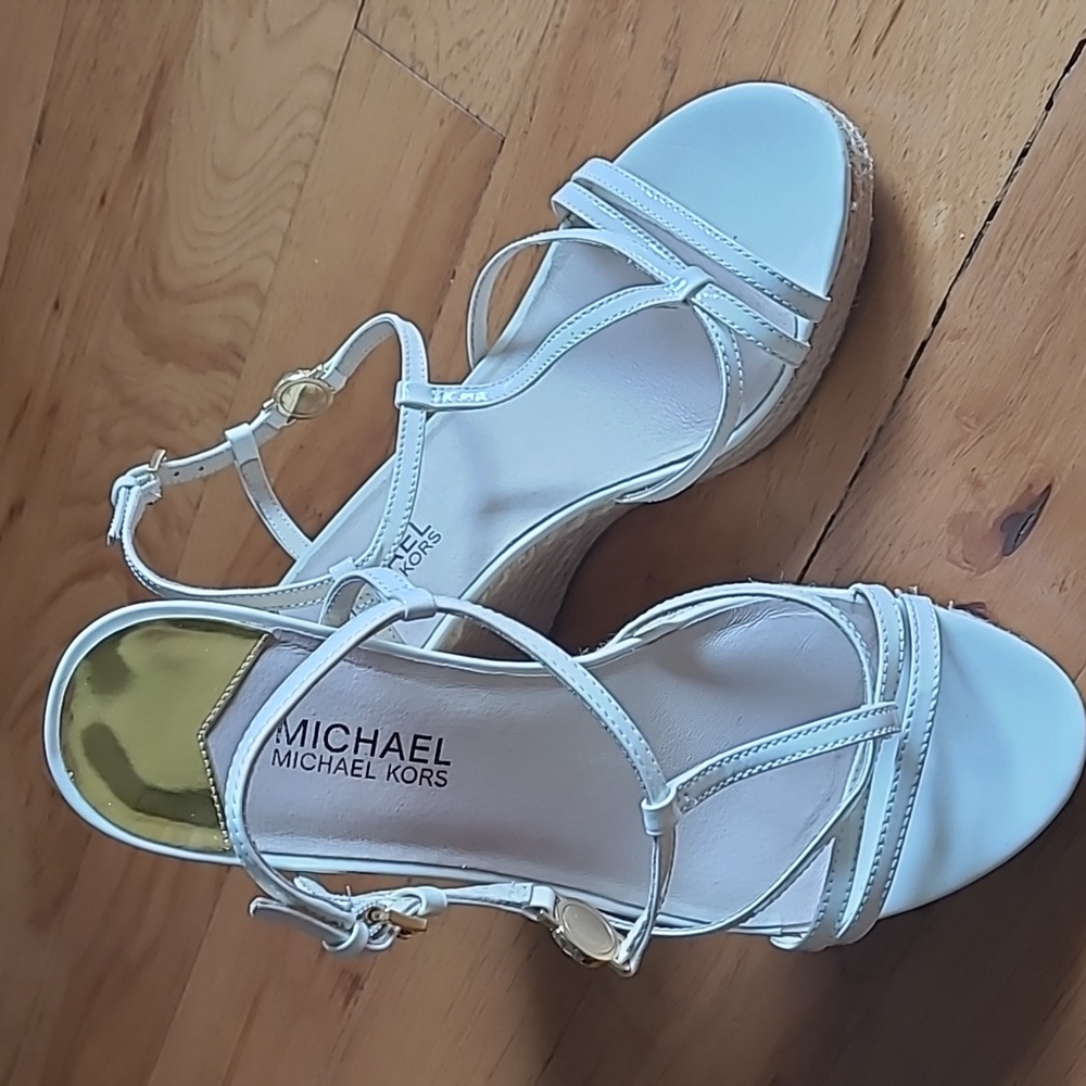 Michael Kors Kami t-strap white sandals